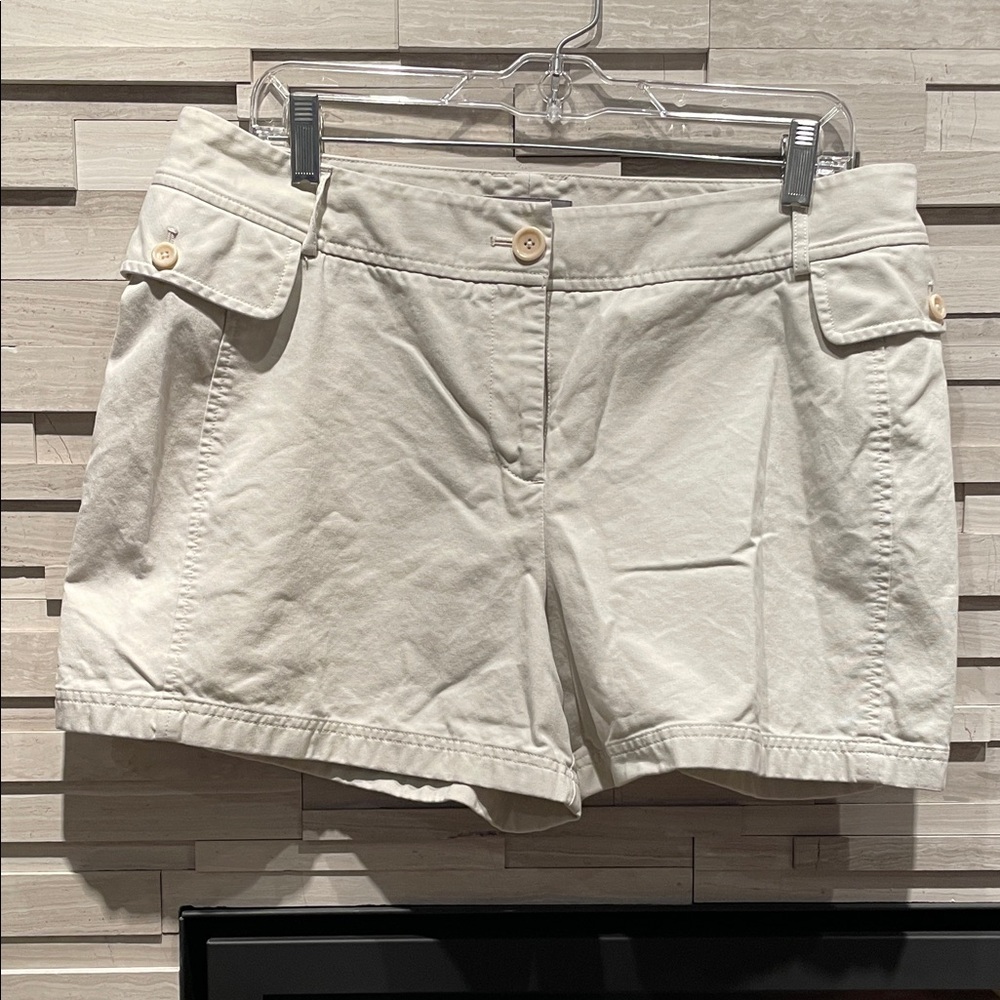 Ann Taylor Women's Cream Shorts- Like New- Size 14